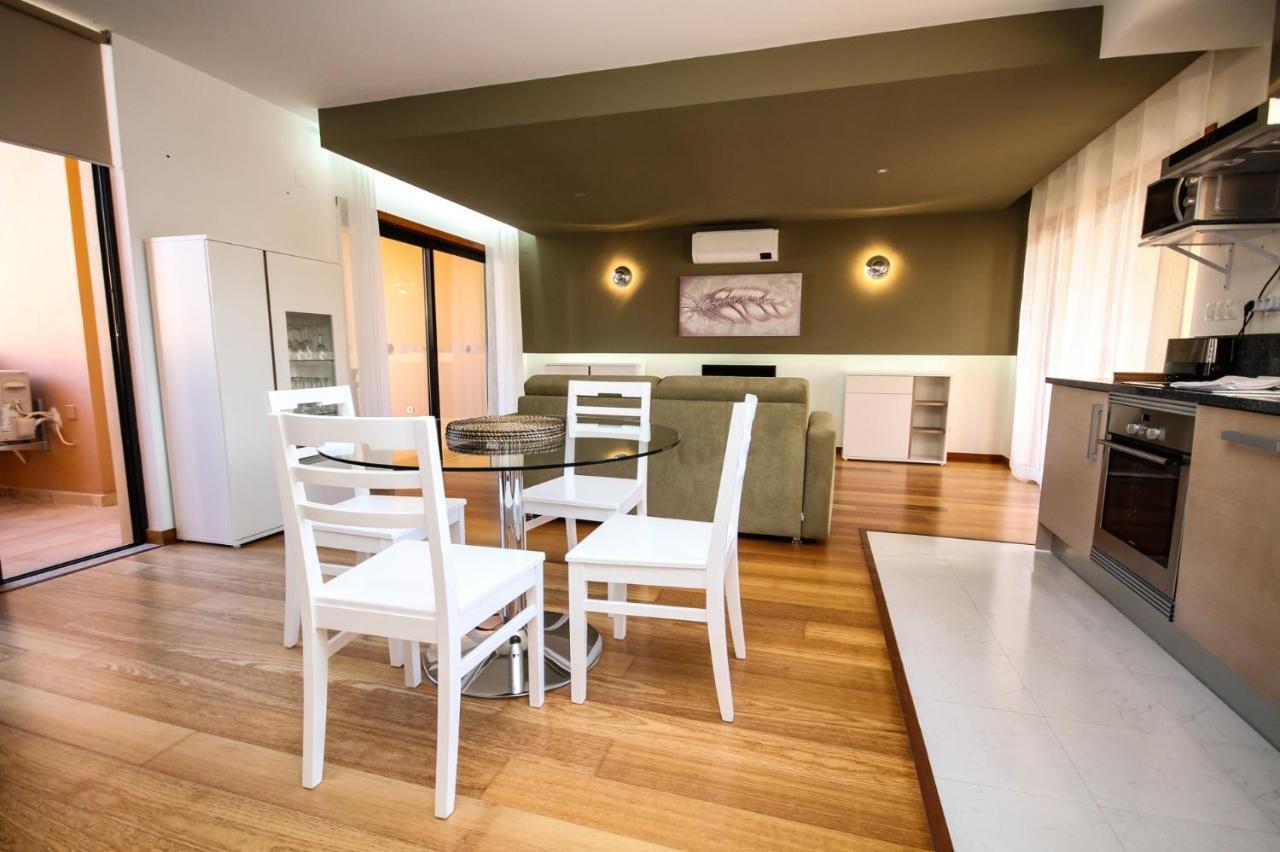 Luxury Apartment - T1 Vue Sur Piscine - Praia Da Luz Luaran gambar