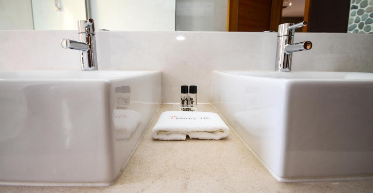 Luxury Apartment - T1 Vue Sur Piscine - Praia Da Luz Luaran gambar